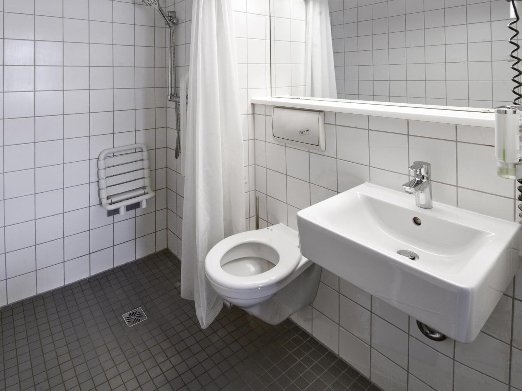 B&B Hotel Offenbach-Kaiserlei Luaran gambar